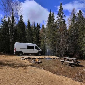 campsite-6-fire-pit-with-van-RSZ